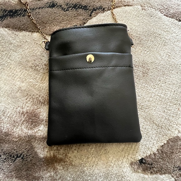 Crossbody - Picture 3 of 4